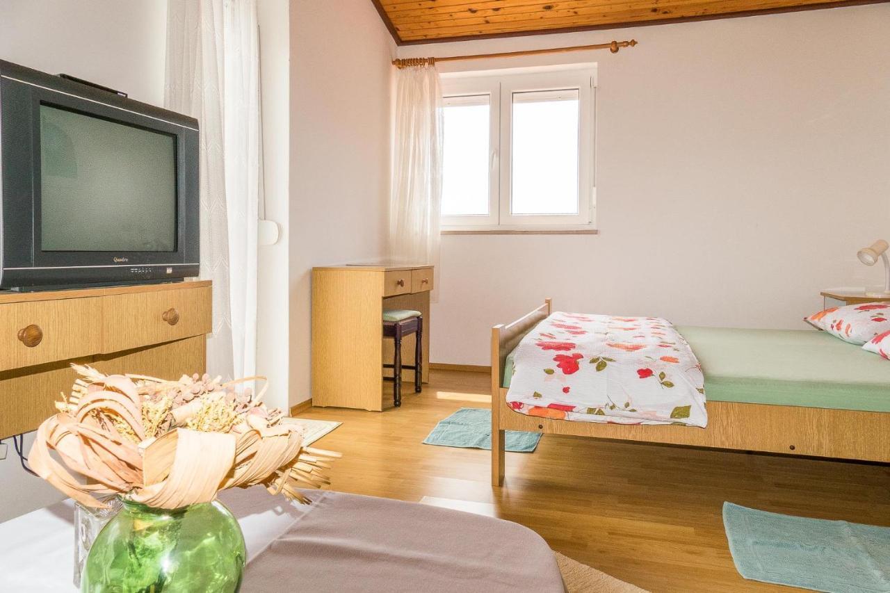 Apartments Pahljina Palit 외부 사진