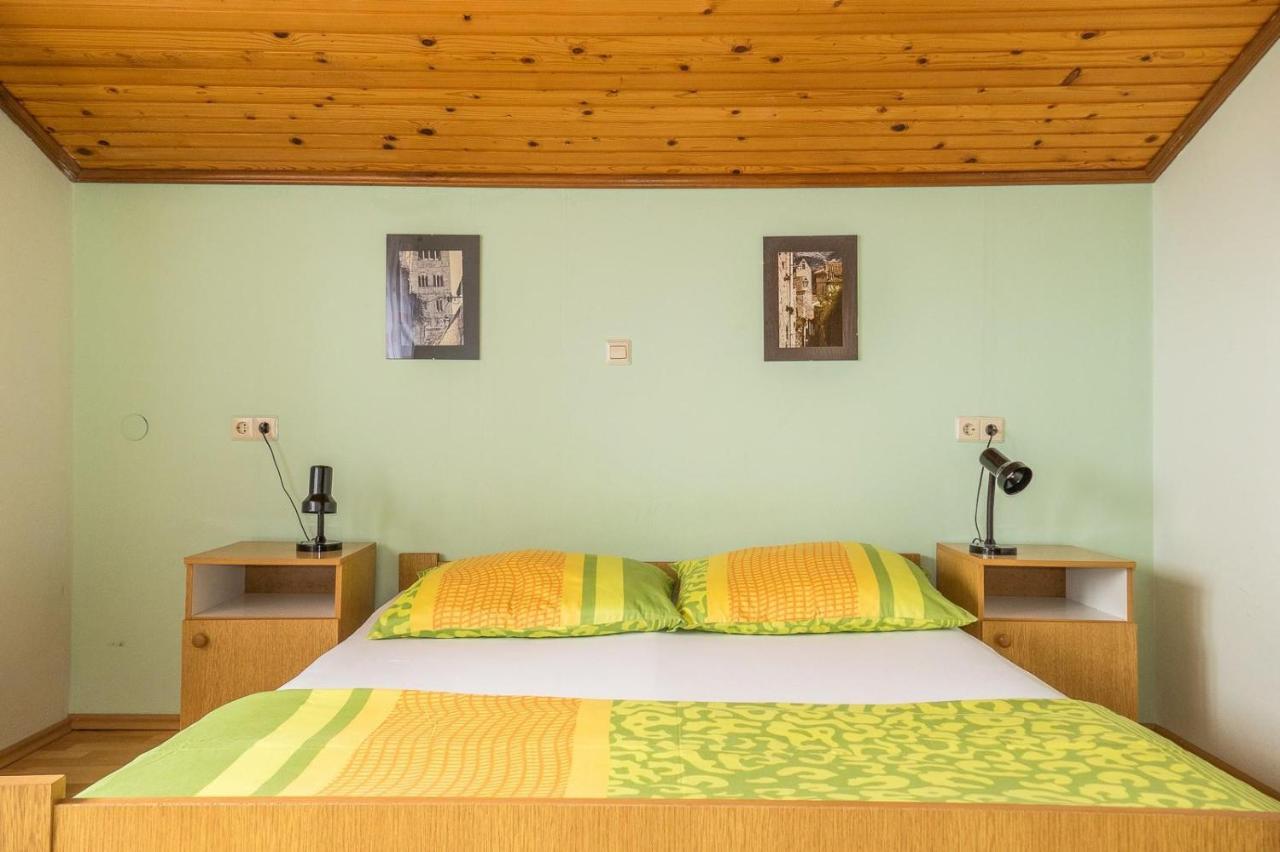 Apartments Pahljina Palit 외부 사진