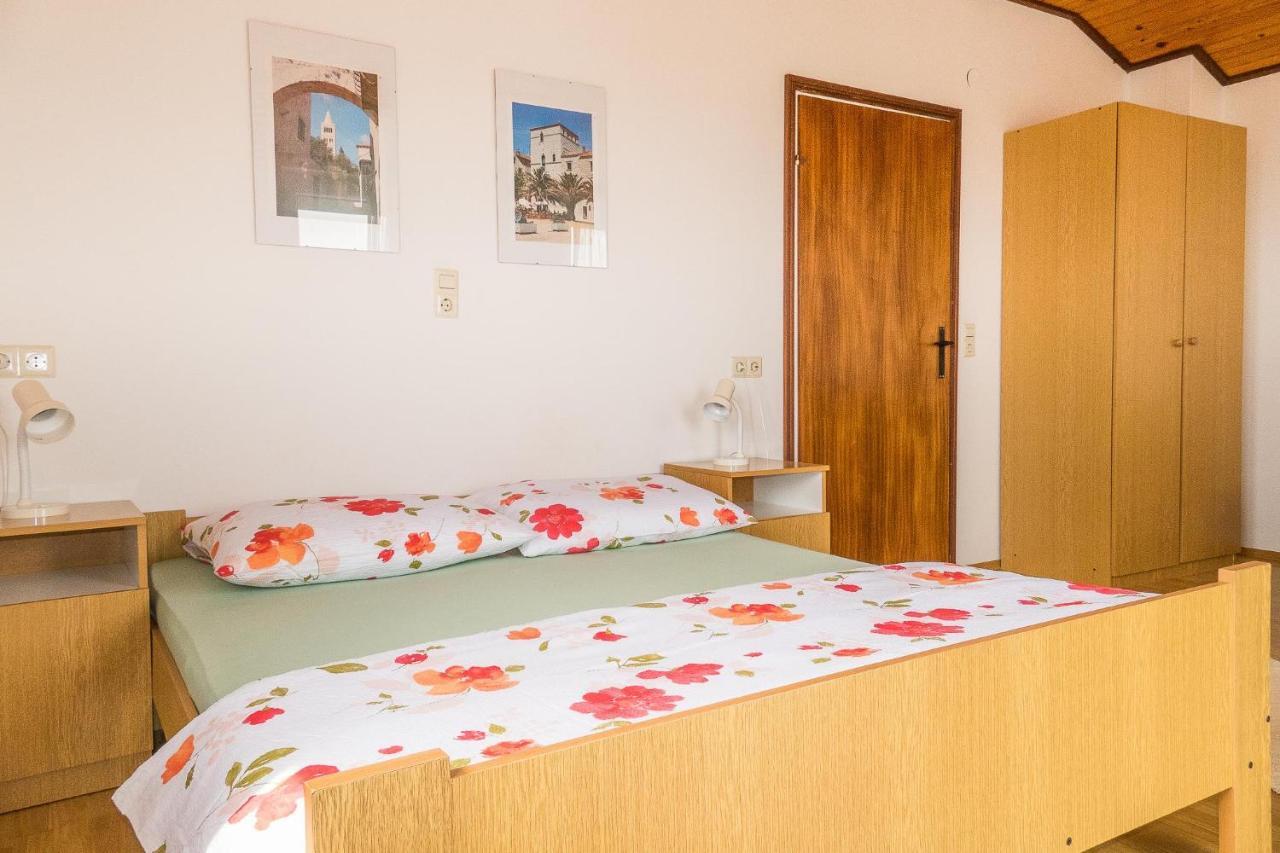 Apartments Pahljina Palit 외부 사진