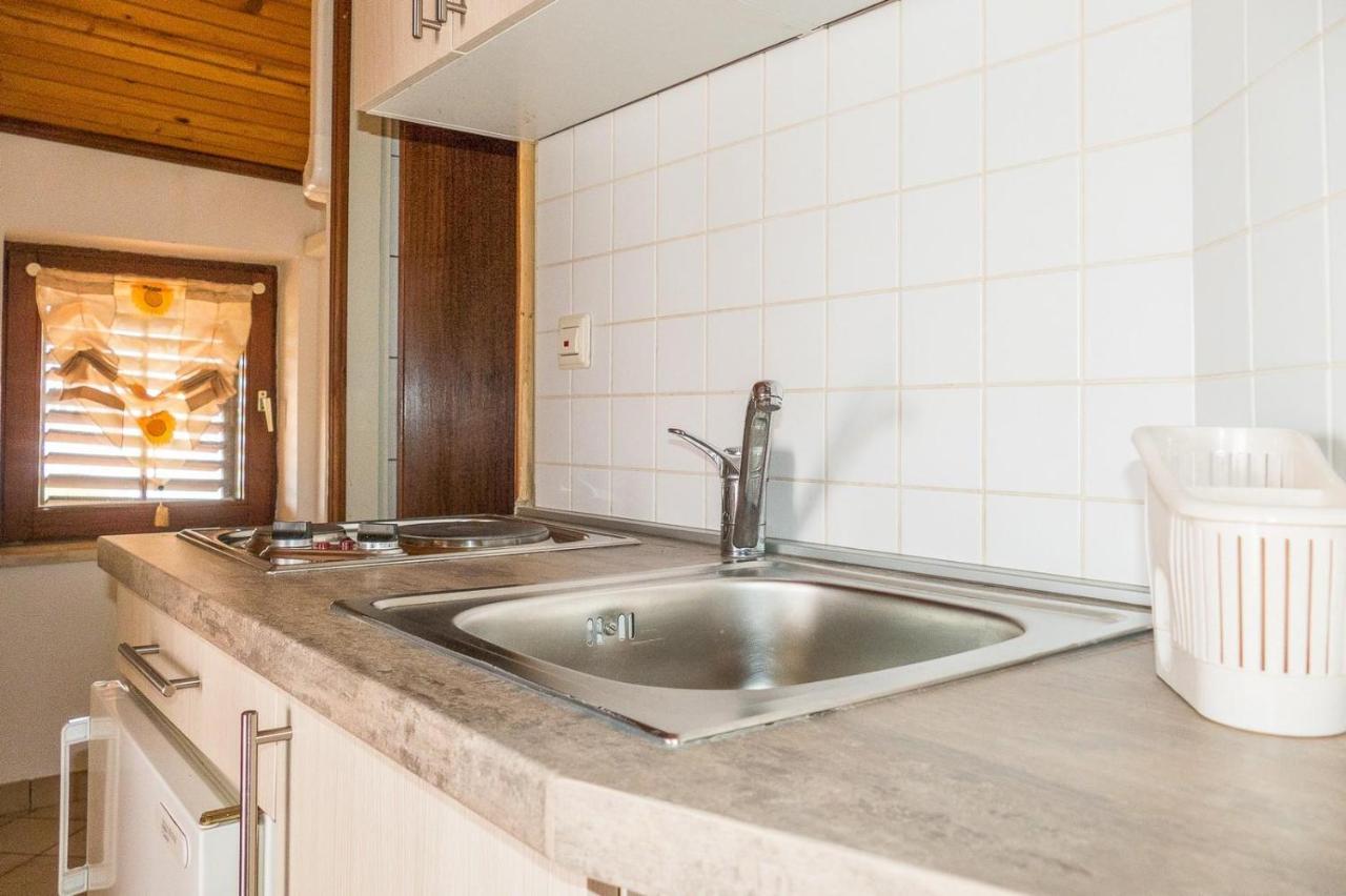 Apartments Pahljina Palit 외부 사진