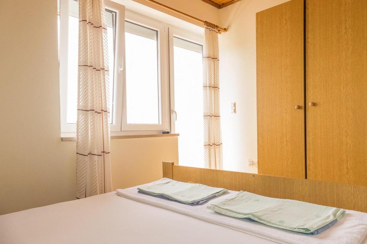 Apartments Pahljina Palit 외부 사진
