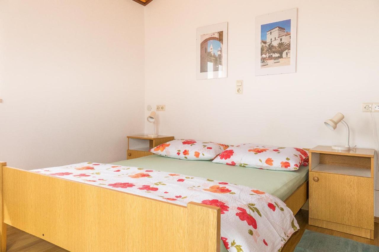 Apartments Pahljina Palit 외부 사진